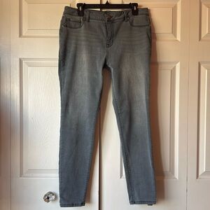 1822 Denim Kaydence Skinny Jean